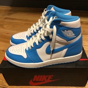 Air Jordan 1 Retro High OG BG 'UNC'